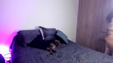 velmoon online show from October 22, 6:31 pm