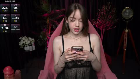 Kitty online show from April 2, 9:33 pm