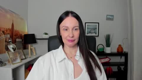 Jasmine online show from October 8, 6:19 am