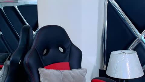 velvet_rouse online show from December 13, 8:04 pm