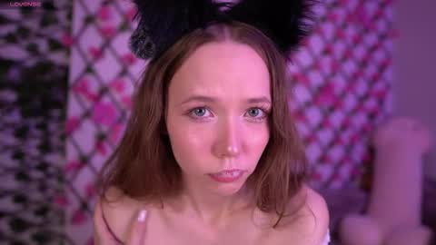 Polly online show from November 6, 6:22 pm