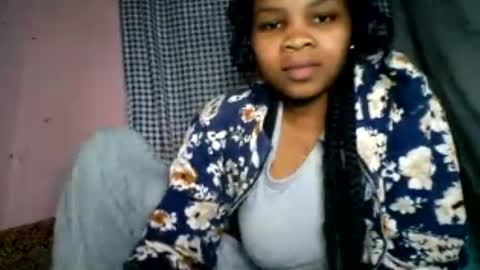 velyssa online show from July 28, 3:54 pm