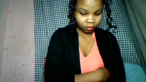 velyssa online show from July 28, 1:25 am