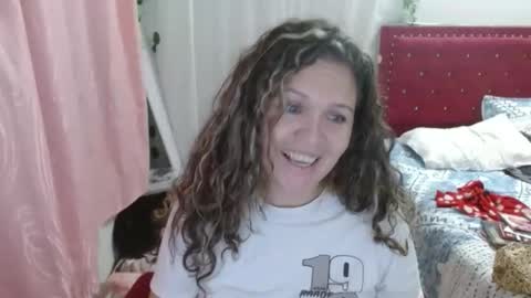 Snapshot of venecasexy44 chatting on September 23, 10:31 am venecasexy44 online show from September 23, 10:31 am