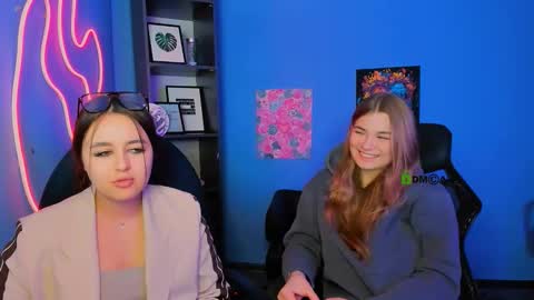 venezia_barton online show from February 25, 4:21 pm