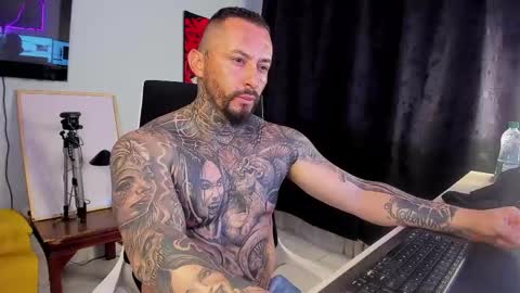 VENOMHEAT online show from June 8, 1:28 am
