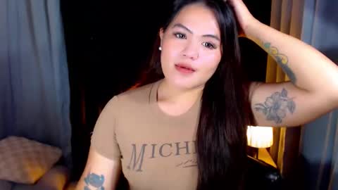 I am Colly Your mystery girl online show from June 5, 2:07 am