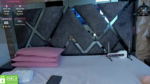 Venus online show from April 1, 12:50 pm