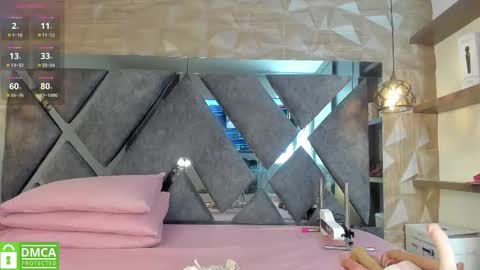 Snapshot of venus_velez chatting on October 20, 12:43 pm Venus online show from October 20, 12:43 pm