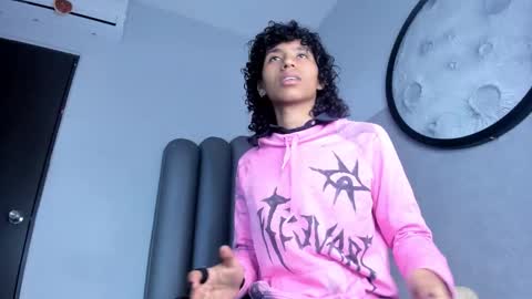 Snapshot of venuss_03 chatting on October 22, 3:31 am venuss_03 online show from October 22, 3:31 am