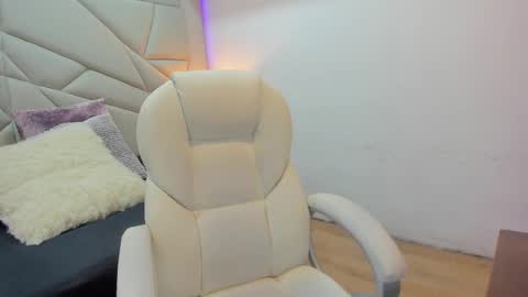 venusxneo online show from September 20, 10:13 pm