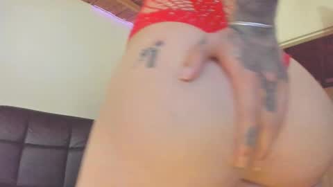 sarah online show from October 7, 11:01 pm