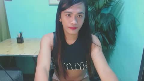 verhenia online show from December 2, 3:42 pm