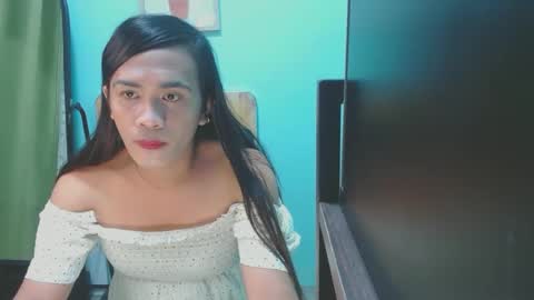 verhenia online show from December 17, 2:23 am