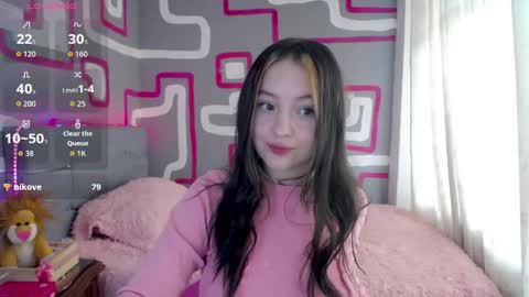 Verinica online show from April 21, 1:51 pm