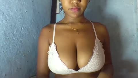 verolla31 online show from February 20, 1:08 pm