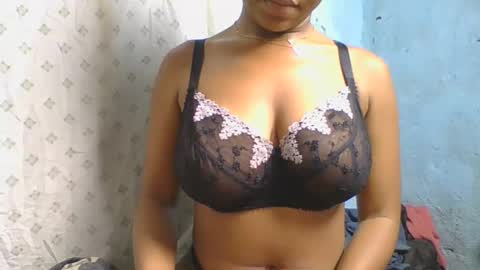 verolla31 online show from October 17, 7:51 pm