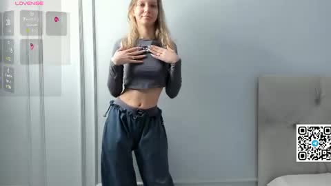 Anny online show from July 20, 12:07 pm