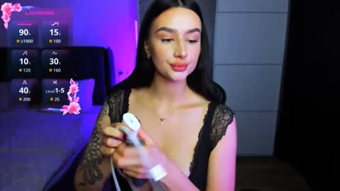 Veronica online show from November 8, 7:50 pm