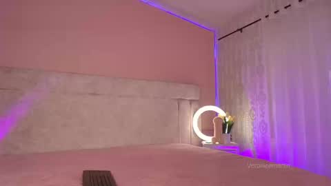 Vero  online show from September 13, 8:44 pm