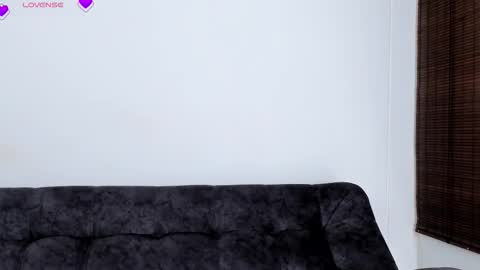 VeronicaTonu online show from October 10, 8:35 pm