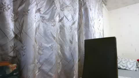 veronika_xi online show from November 17, 7:00 am