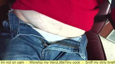 Erik online show from October 31, 10:59 am