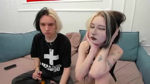 veryraretwins online show from July 22, 11:18 pm