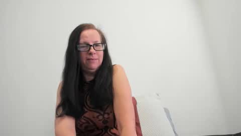 verysassypeachgoddess online show from February 5, 1:36 pm