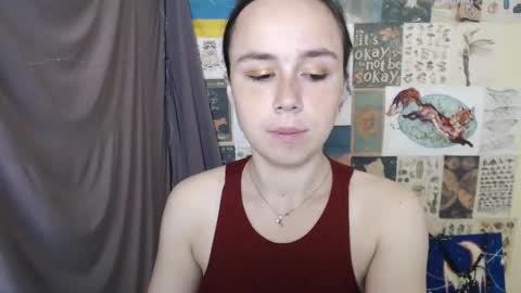 veryveryvery_shy online show from September 12, 5:53 am