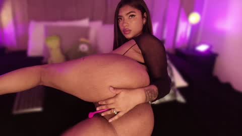 Sthefanny online show from February 8, 11:02 pm