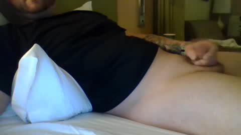 veteranhardcock1 online show from May 2, 12:33 pm