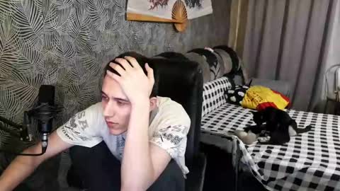 vialeras online show from February 11, 11:01 pm