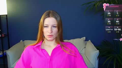 Snapshot of viamltdreamer chatting on September 13, 8:17 am viamltdreamer online show from September 13, 8:17 am