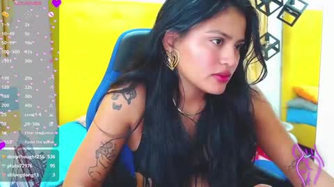 nahomy online show from February 21, 4:05 pm