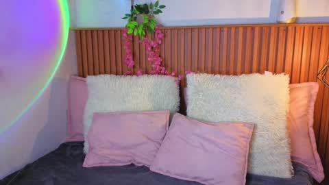 VICTORIA online show from September 28, 5:33 pm