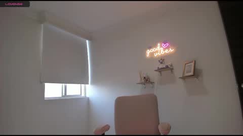 vicky_cardenas online show from February 12, 9:51 pm