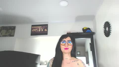 Vicky  online show from September 25, 3:30 pm