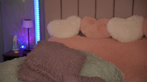 vickysecret96 online show from October 6, 7:31 pm