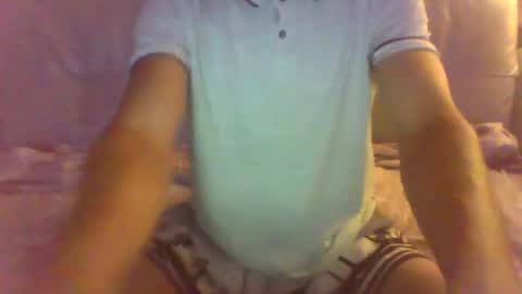 Snapshot of victor_1486 chatting on September 9, 9:26 pm victor_1486 online show from September 9, 9:26 pm