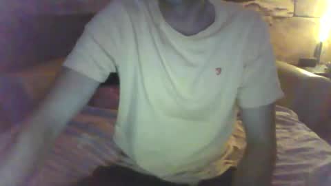 Snapshot of victor_1486 chatting on October 11, 12:04 am victor_1486 online show from October 11, 12:04 am