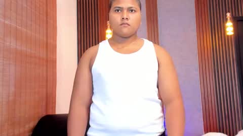 victor_flame_ online show from December 18, 12:22 pm