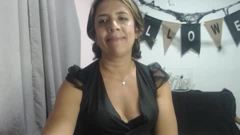Hi guys   Im victoria  Be the one who can control me in PVT online show from October 9, 9:31 pm