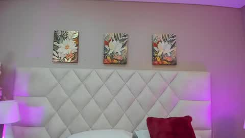 victoria__lee_ online show from May 21, 4:41 am