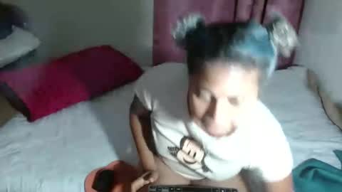 VICKY online show from February 6, 8:29 am