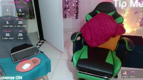 VICKY online show from September 14, 1:52 am