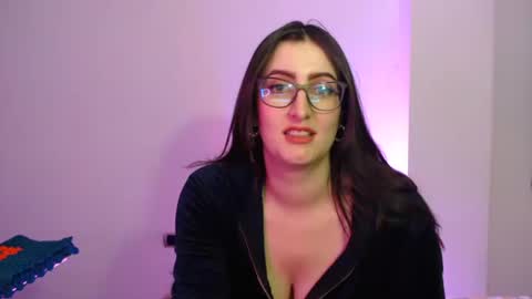 Victoria online show from March 1, 9:15 pm