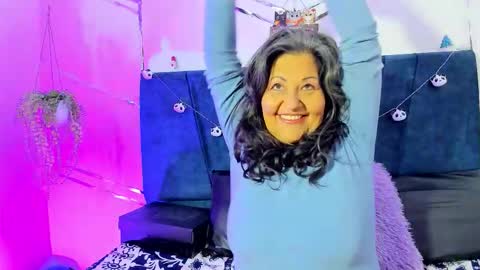 victoriaa_anderson_ online show from December 22, 3:52 pm