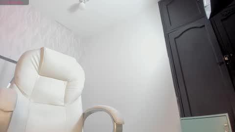 Victoria Sofia online show from March 25, 7:09 pm