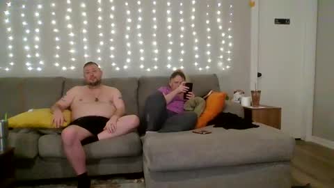 Victoria and Jesse online show from October 3, 6:21 am